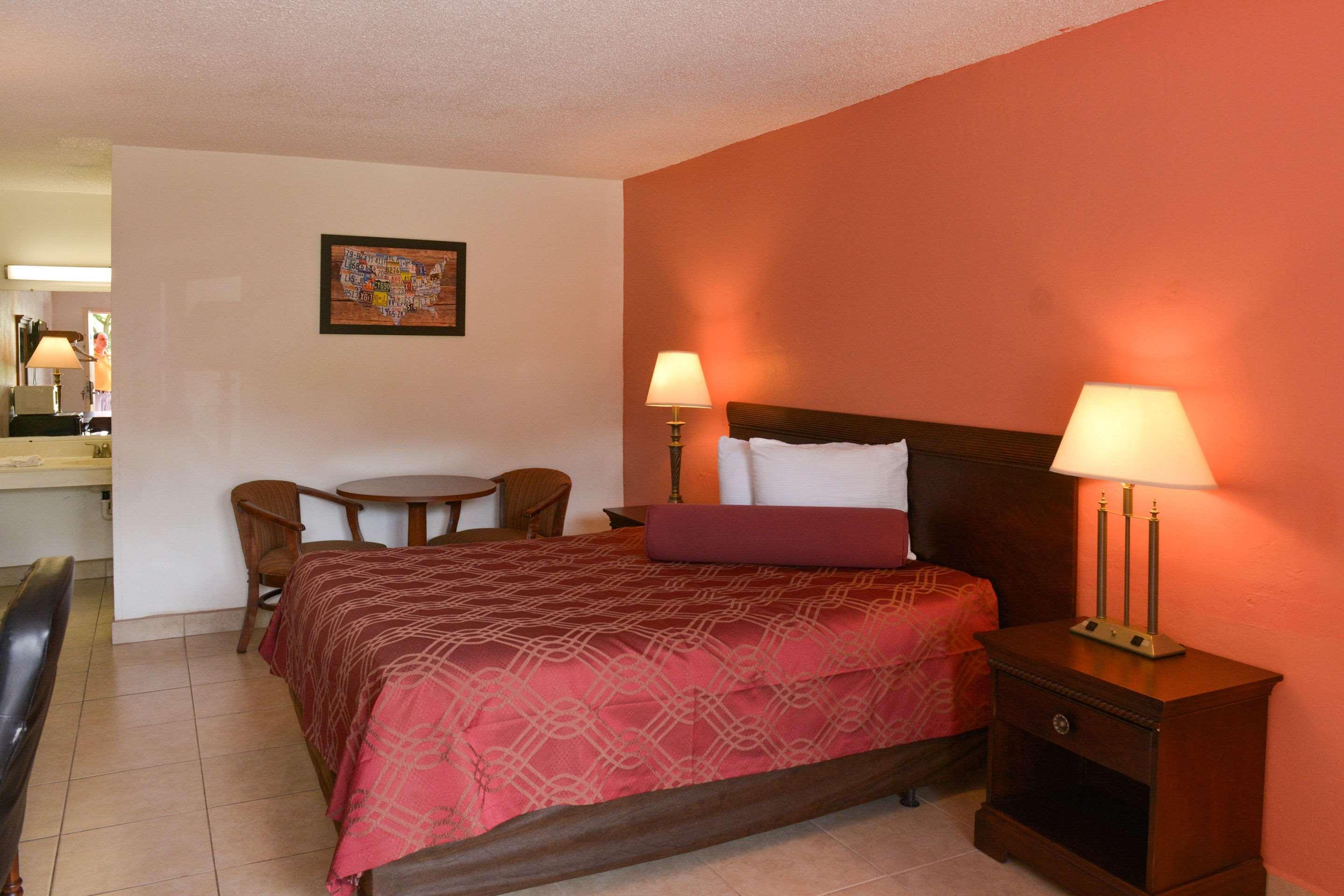 Econo Lodge North North Fort Myers Eksteriør bilde