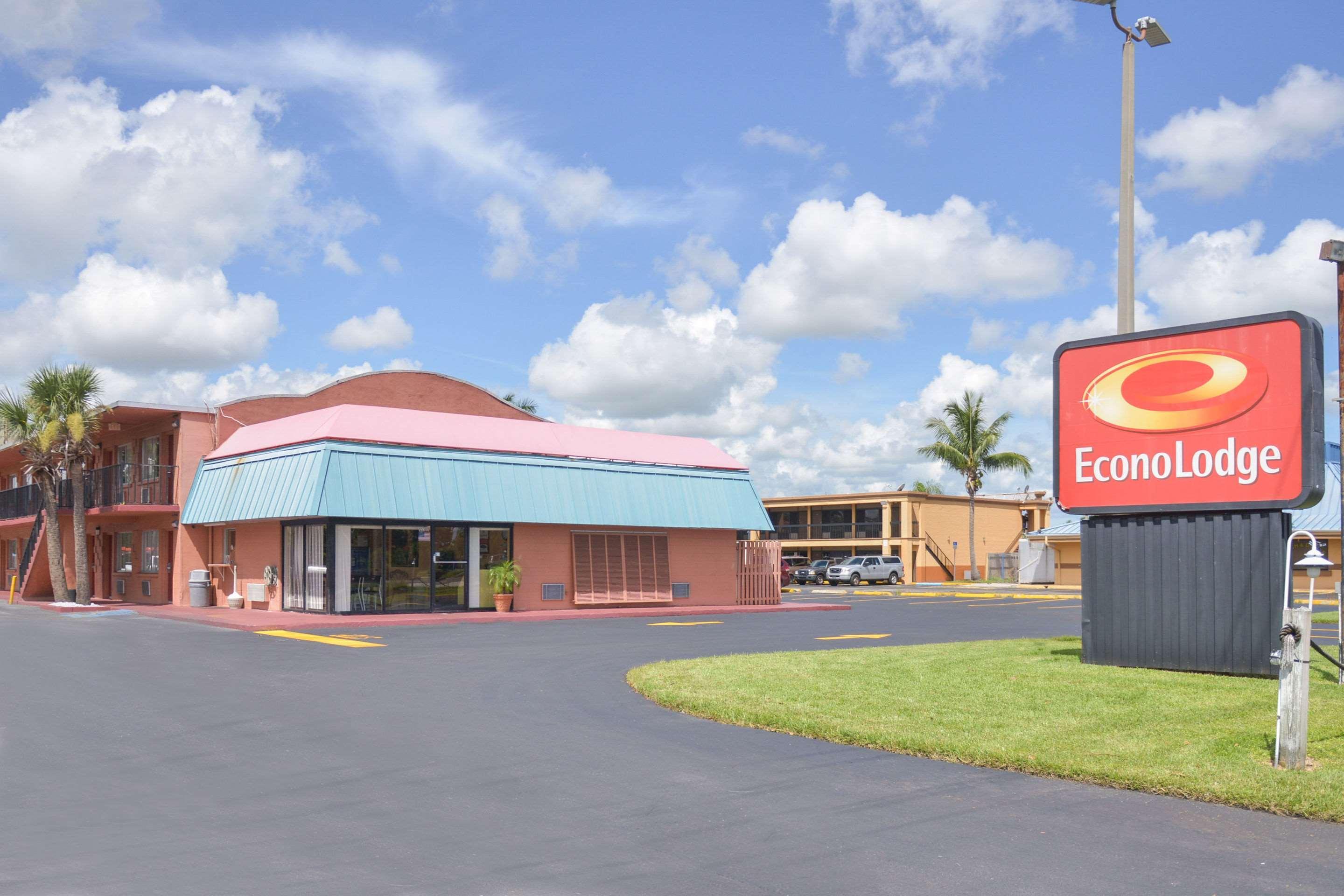 Econo Lodge North North Fort Myers Eksteriør bilde