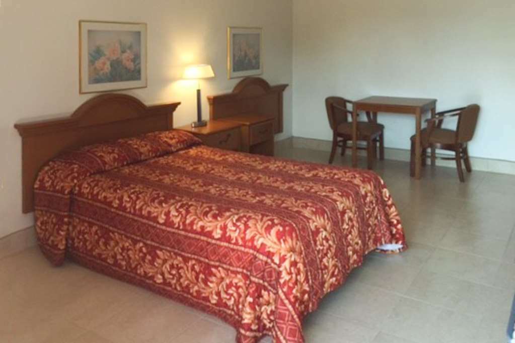 Econo Lodge North North Fort Myers Rom bilde